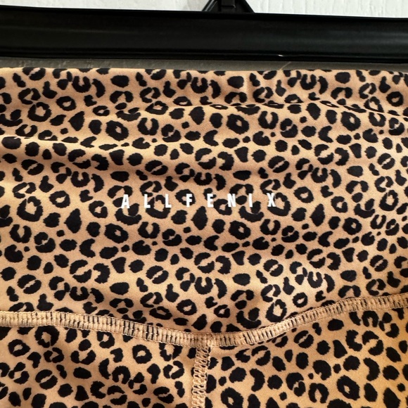 Allfenix Cheetah leggings - Picture 5 of 5